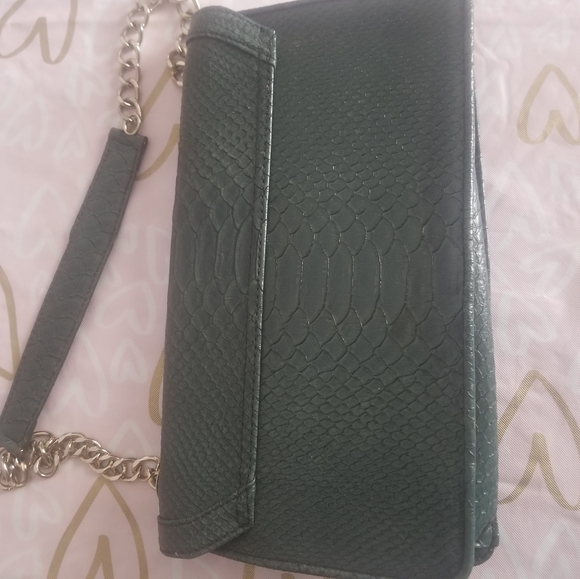 Green alligator clutch - Picture 7 of 8